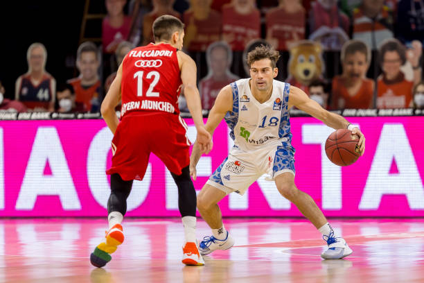 谁更占优 谁更占优